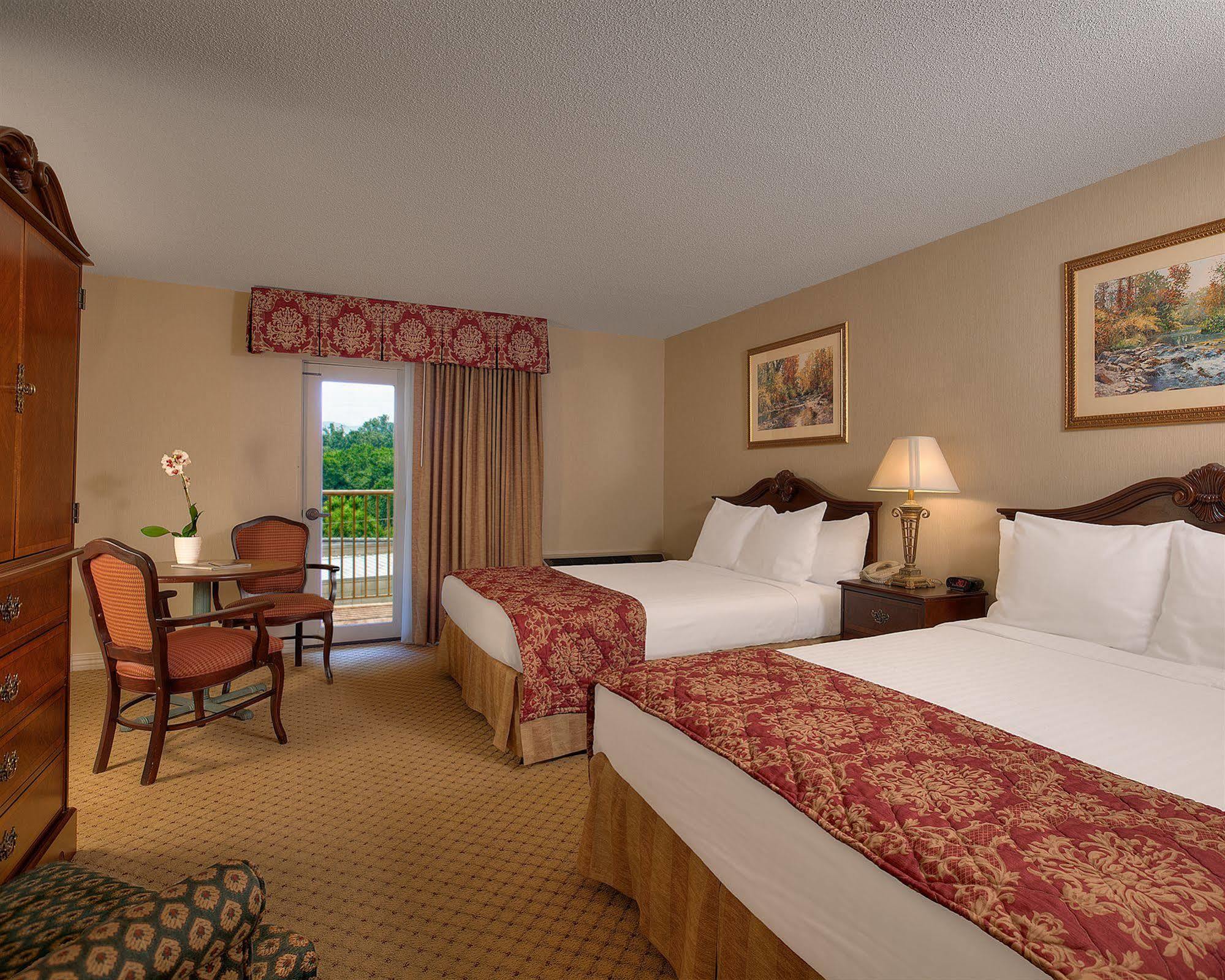 Music Road Resort Inn Pigeon Forge Extérieur photo