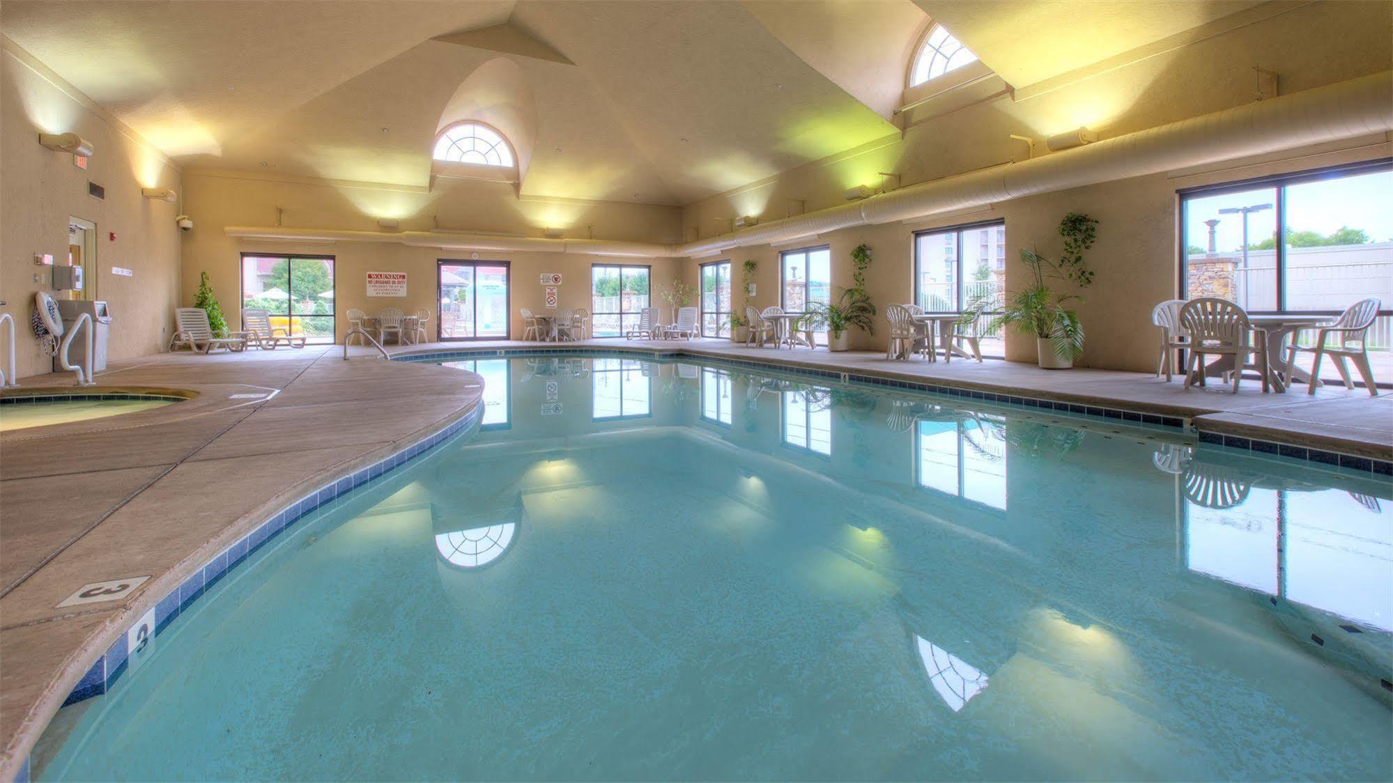 Music Road Resort Inn Pigeon Forge Extérieur photo
